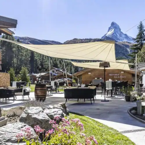 Hotel Hemizeus in Zermatt - alpine retreat with a view, spa and indulgence for families & active people
